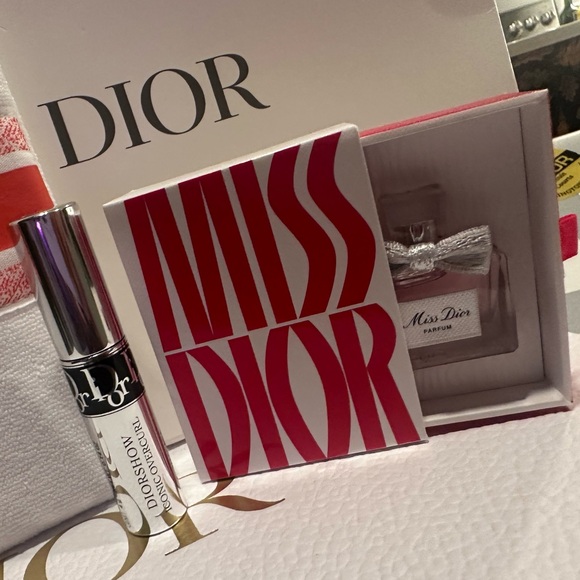 Red Dior Beauty bundle - Picture 6 of 10